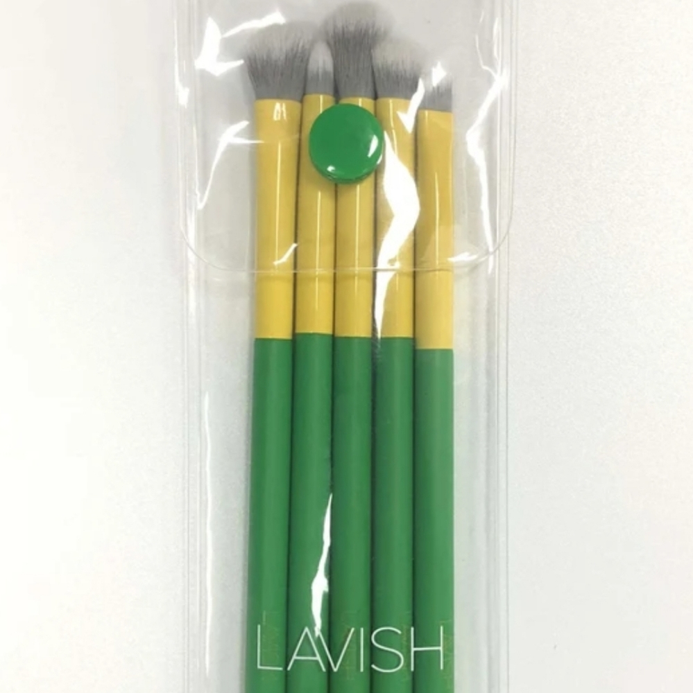Lavish Green Brush Set